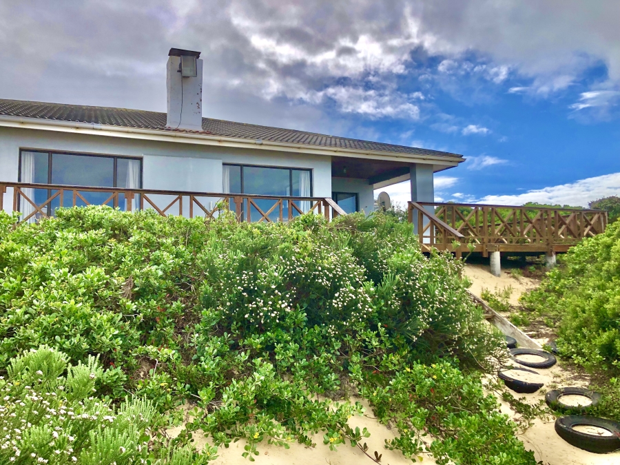 3 Bedroom Property for Sale in Cannon Rocks Eastern Cape